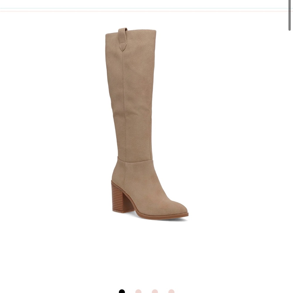 Women's Tan Knee-High Boots